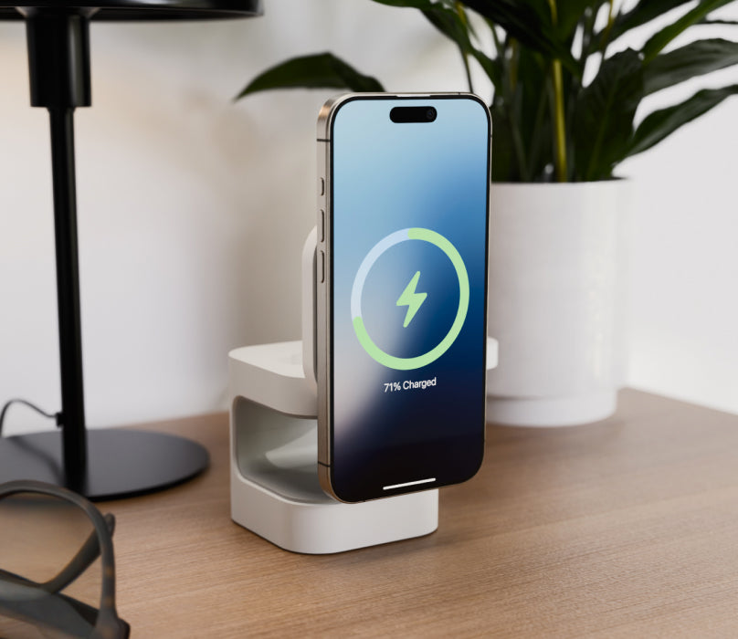 Wireless Qi2 iPhone Charging with up to 15W